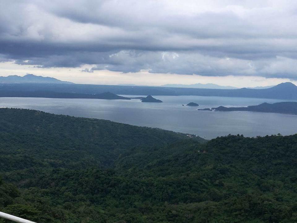 Aaa Condominium Tagaytay City Екстер'єр фото